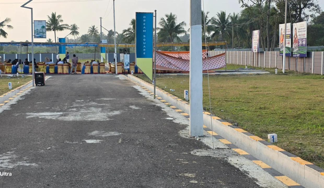 vip-dream-square-vellore-gated-community-entrance-road